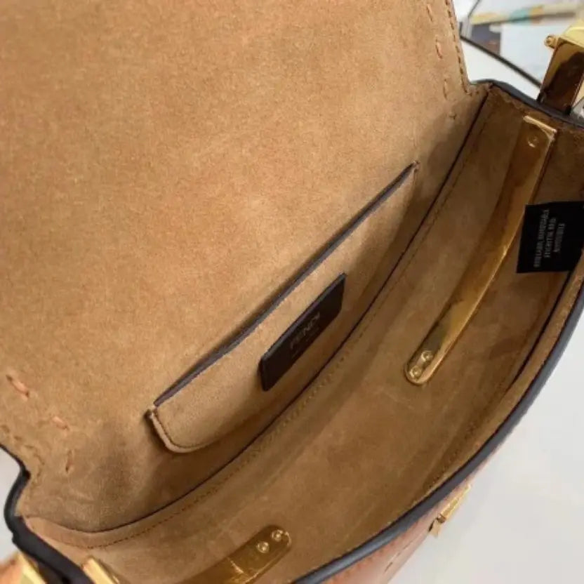 Boutique Quality || Fendi Moonlight Saddle Bag In Brown Calfskin