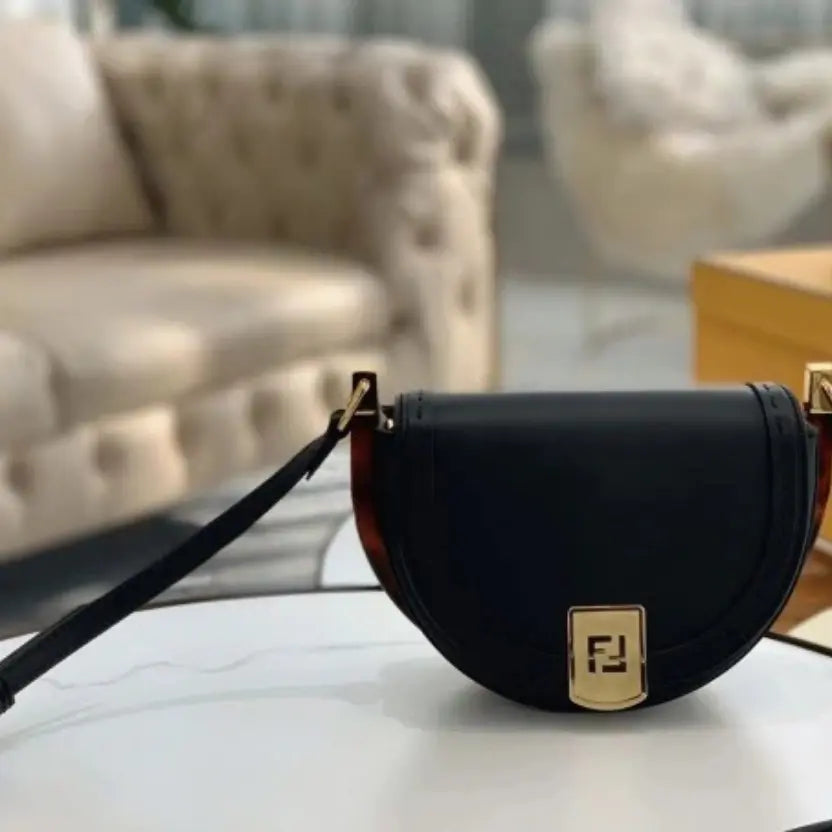 Boutique Quality || Fendi Moonlight Saddle Bag In Black Calfskin