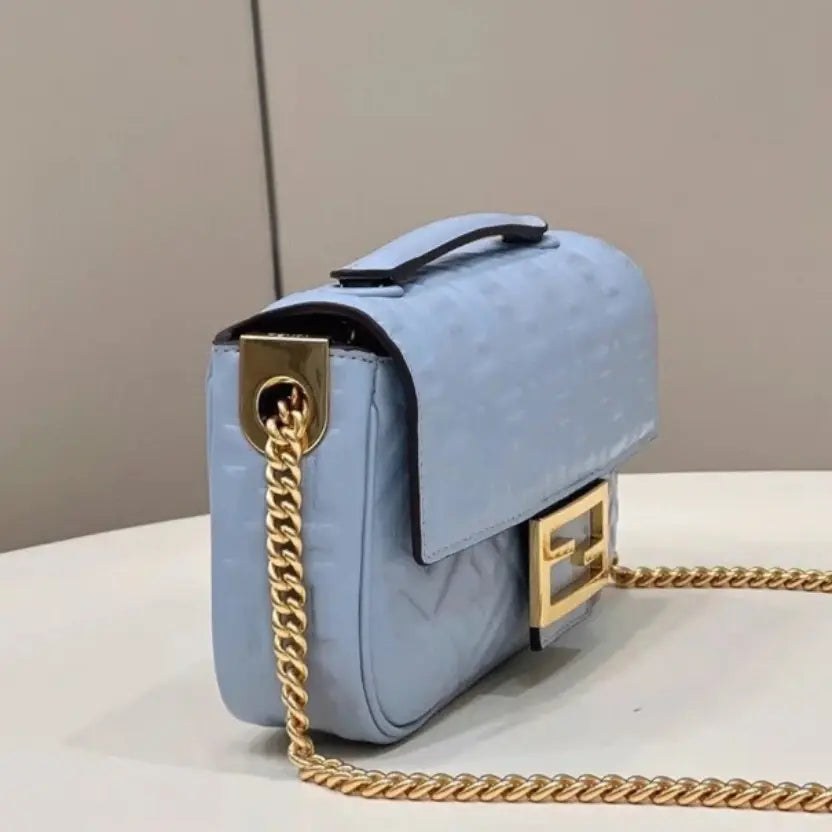 Boutique Quality || Fendi Baguette Chain Midi Bag In Blue