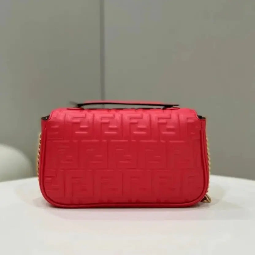 Boutique Quality || Fendi Baguette Chain Midi Bag In Red
