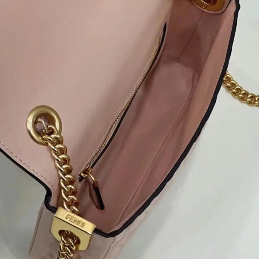 Boutique Quality || Fendi Baguette Chain Midi Bag In Powder