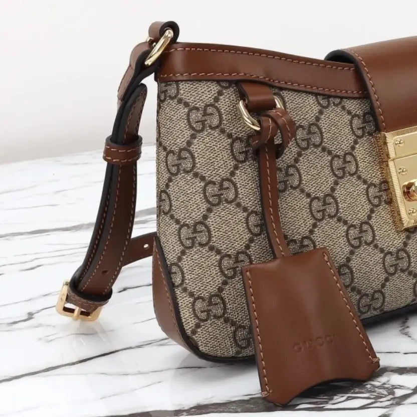 Boutique Quality || 811705 || GG PADLOCK SMALL SHOULDER BAG