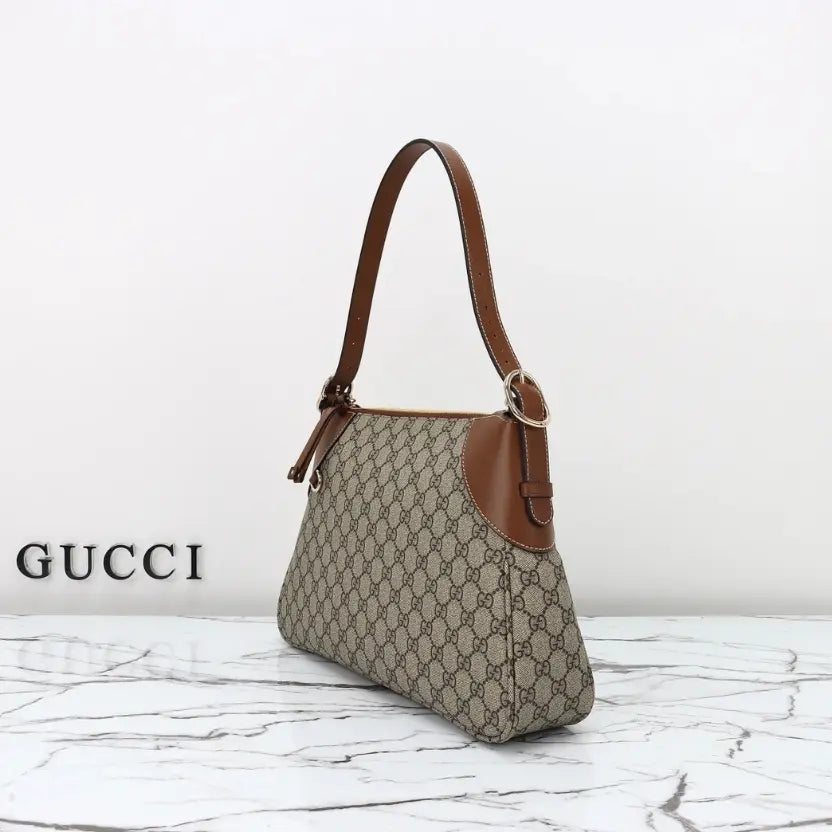 Boutique Quality ||  815217  || Gucci Shoulder Bag