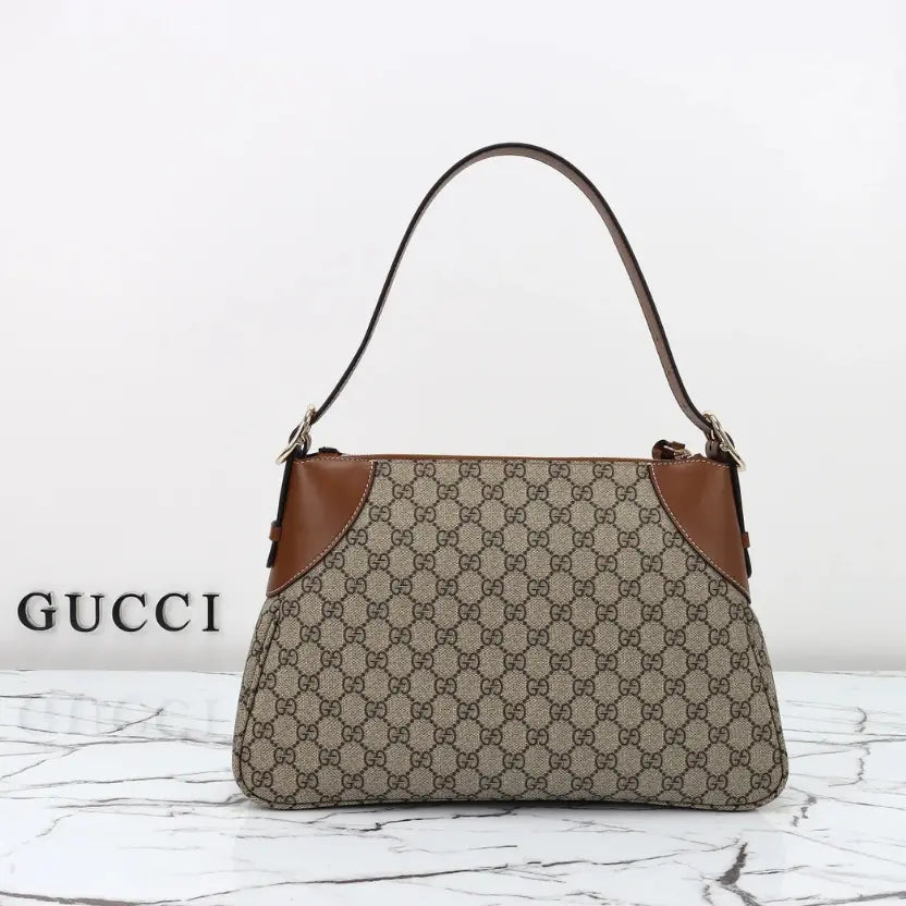 Boutique Quality ||  815217  || Gucci Shoulder Bag