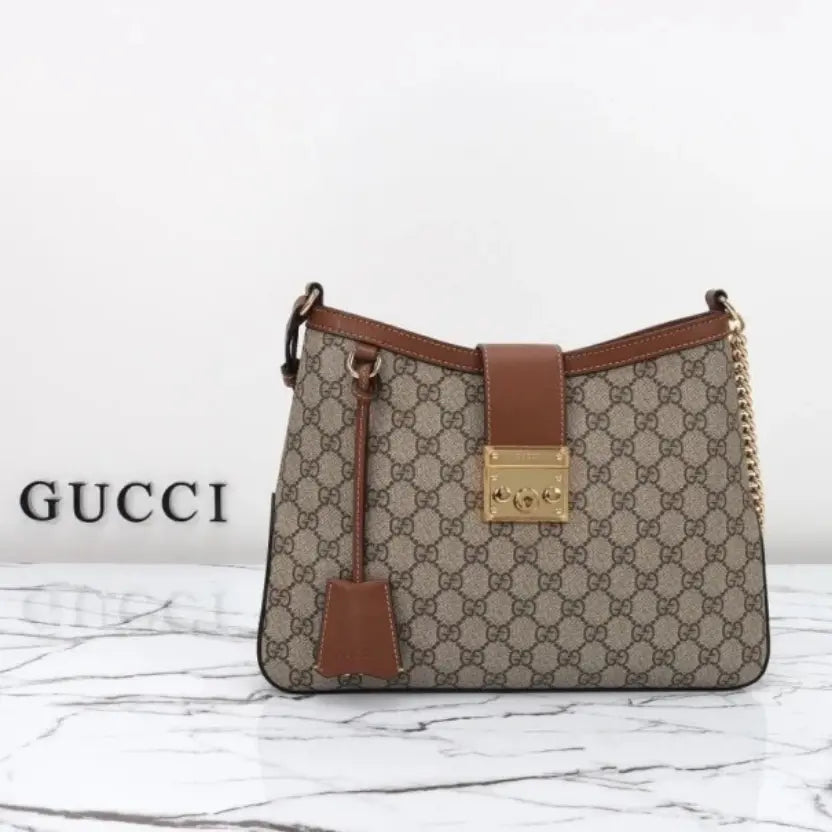Boutique Quality || 795113 || PADLOCK GG MEDIUM SHOULDER BAG
