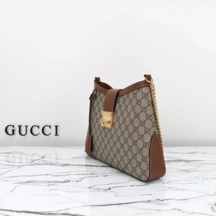 Boutique Quality || 795113 || PADLOCK GG MEDIUM SHOULDER BAG