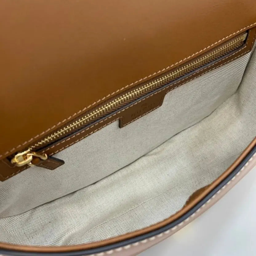 Boutique Quality || 815714 || Gucci Blondie Small Top Handle Bag