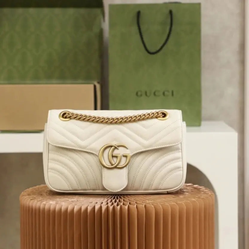 Boutique Quality || 443497 || GG Marmont Small Matelasse Shoulder Bag