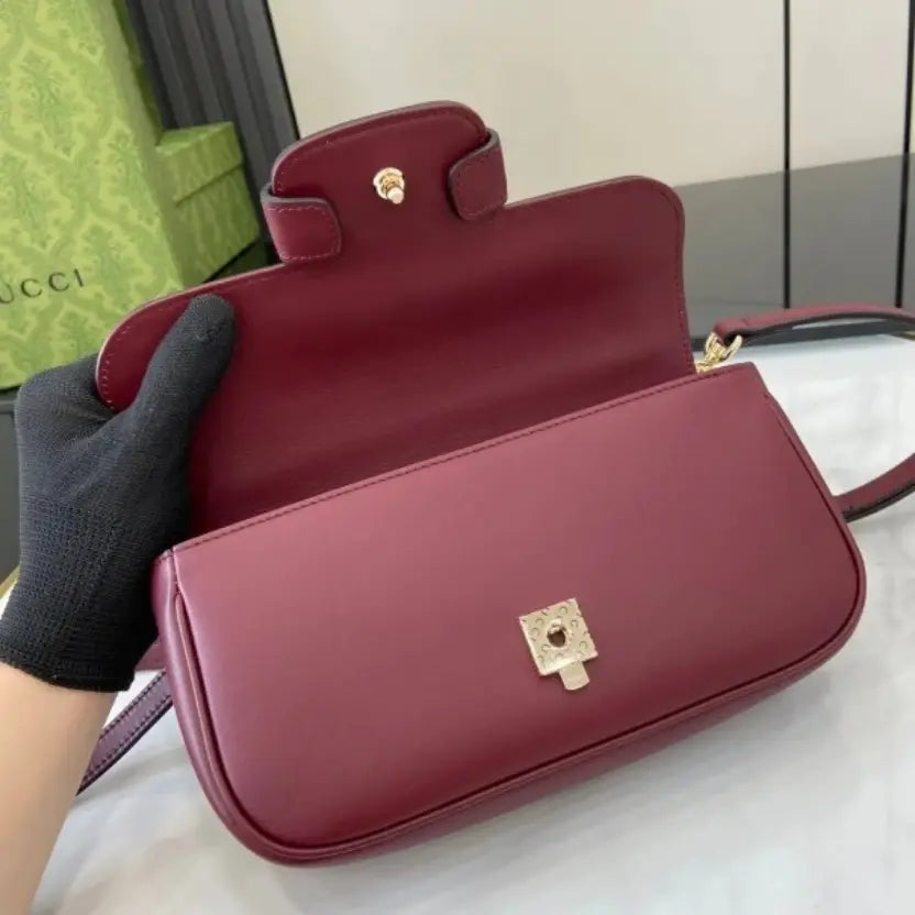 Boutique Quality || 815206 || Gucci Horsebit 1955 Soft Small Top Handle Bag