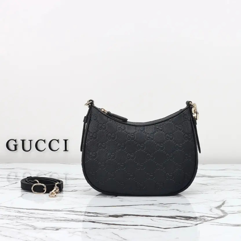 Boutique Quality || 815409 || Gucci Shoulder Bag with Crossbody strap