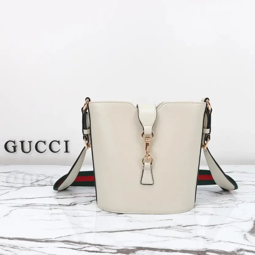 Boutique Quality || 782908 || Gucci Crossbody Bucket Bag