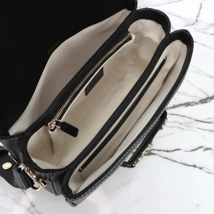 Boutique Quality ||  815178 || Gucci Crossbody Bag