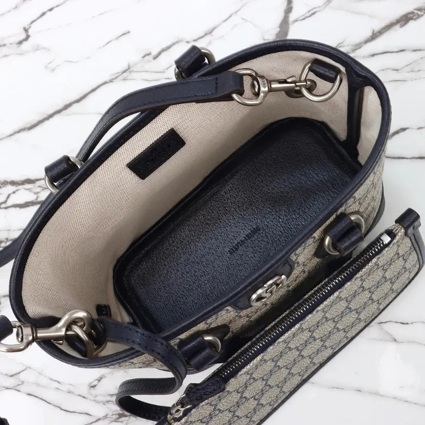 Boutique Quality ||  811716 || Gucci Handbag with Wallet