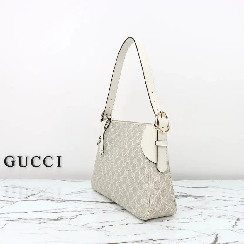 Boutique Quality ||  815216 || Gucci Shoulder Bag