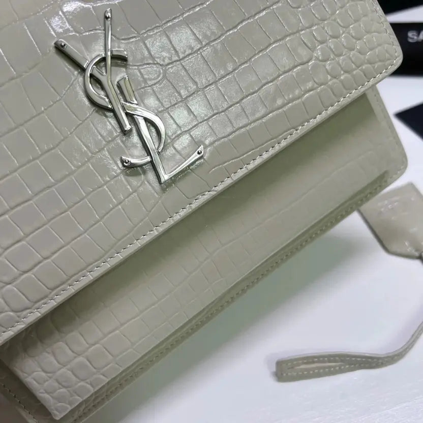 Boutique Quality || YSL Classic Sunset Bag in White