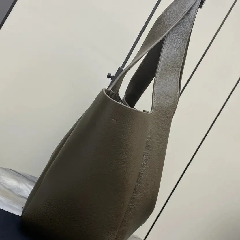 Boutique Quality || YSL Green Leather Handbag