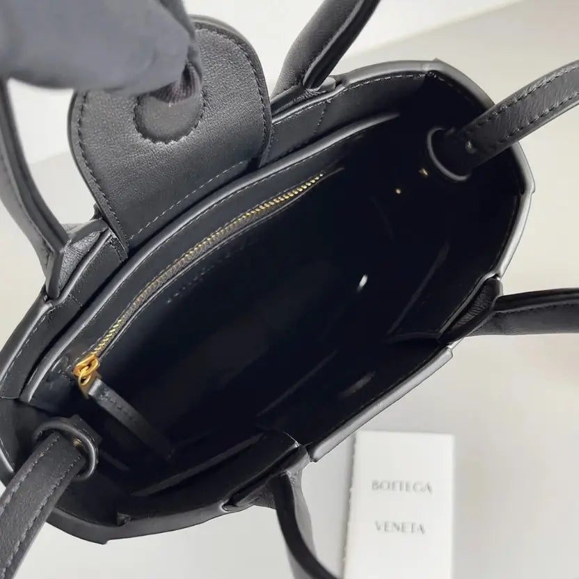 Boutique Quality || Bottega Veneta Cassette Mini Tote Bag Black