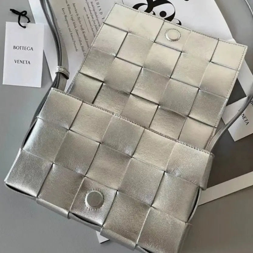 Boutique Quality || Bottega Veneta Cassette Bag In Silver