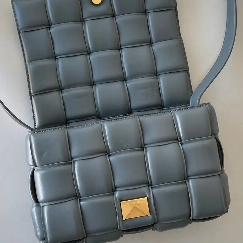 Boutique Quality || Bottega Veneta Padded Cassette Bag In Thunder
