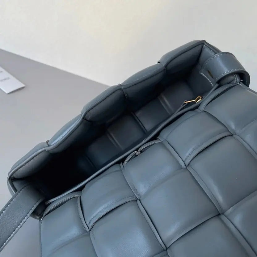 Boutique Quality || Bottega Veneta Padded Cassette Bag In Thunder