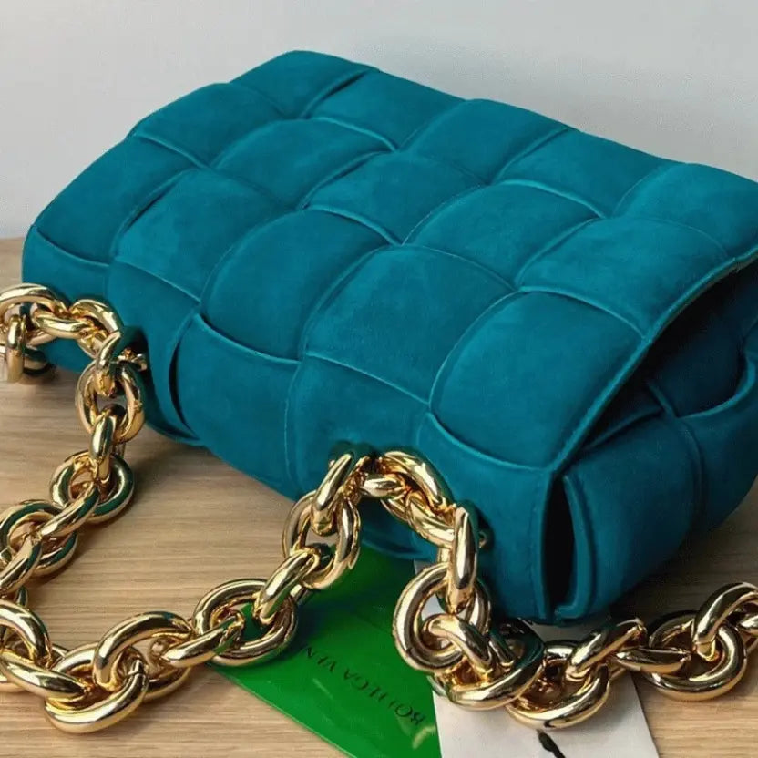 Boutique Quality || Bottega Veneta Chain Cassette Bag In Blaster