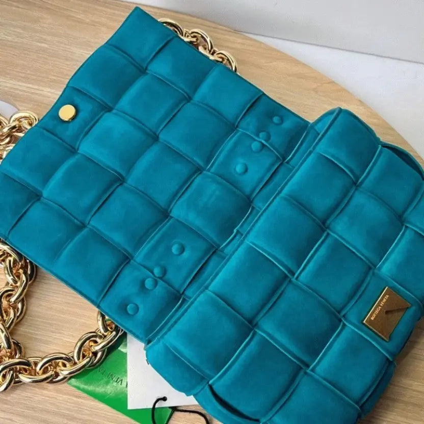 Boutique Quality || Bottega Veneta Chain Cassette Bag In Blaster