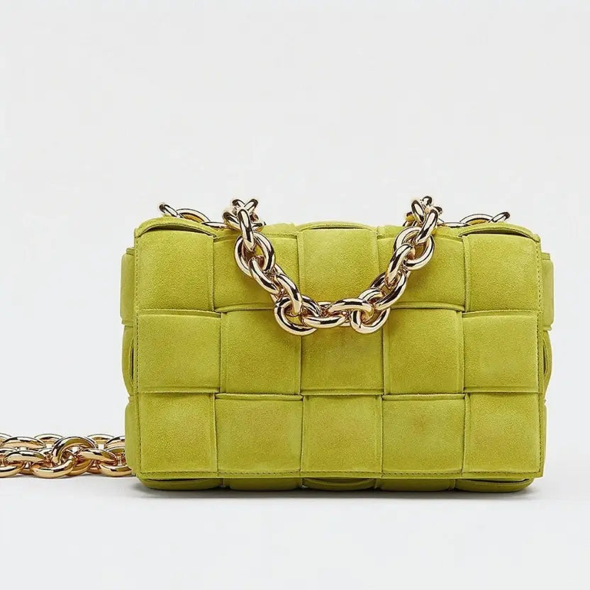 Boutique Quality || Bottega Veneta Chain Cassette Bag In Kiwi