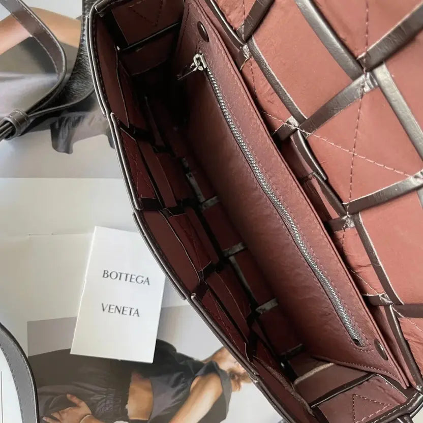 Boutique Quality || Bottega Veneta Cassette Bag In Fondant