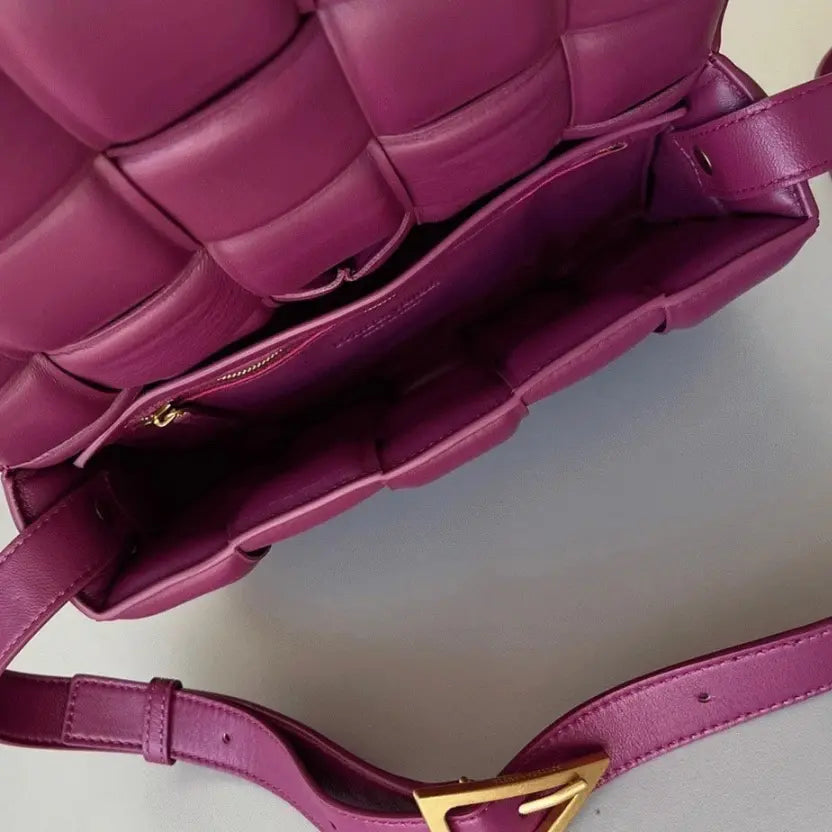 Boutique Quality || Bottega Veneta Padded Cassette Bag In Cinnabar