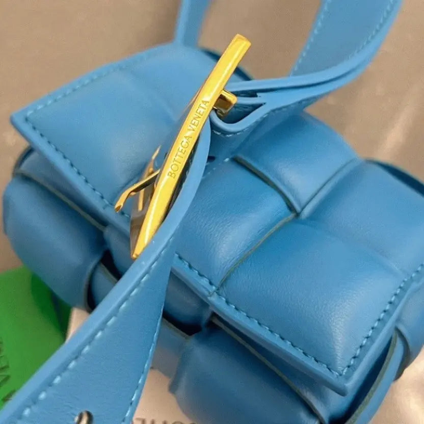 Boutique Quality || Bottega Veneta Candy Padded Cassette Bag In Pool