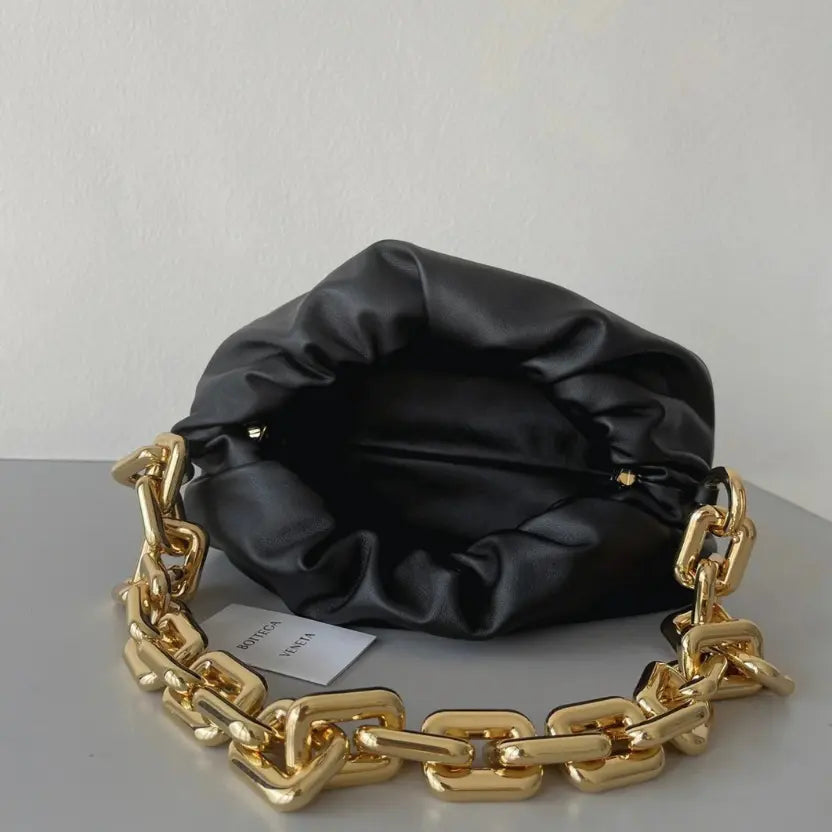 Boutique Quality || Bottega Veneta The Chain Pouch Bag Black