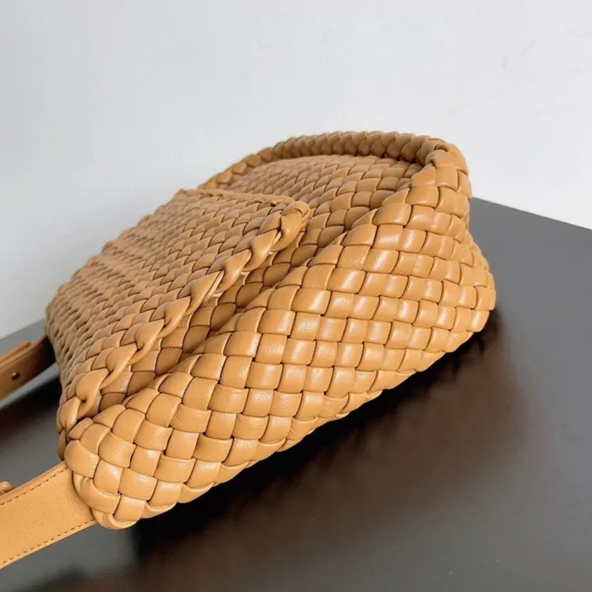 Boutique Quality || Bottega Veneta Cobble Small Bag Caramel