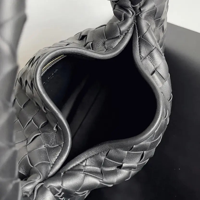 Boutique Quality || Bottega Veneta Small Hop Bag Black