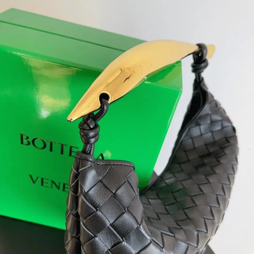 Boutique Quality || Bottega Veneta Sardine Small Bag Black
