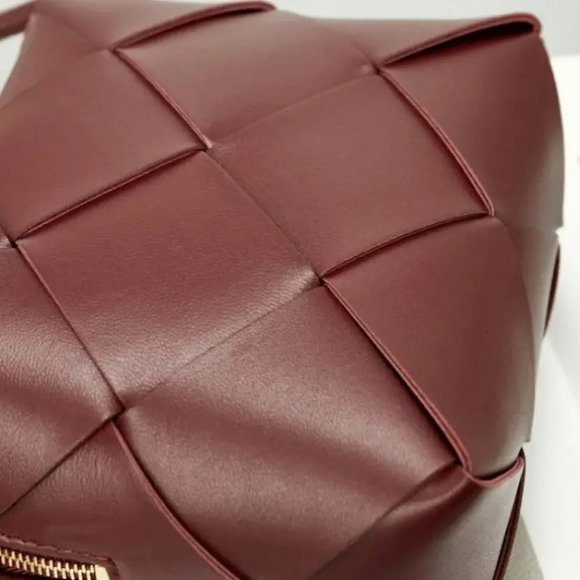 Boutique Quality || Bottega Veneta Mini Cassette Camera Bag Bordeaux