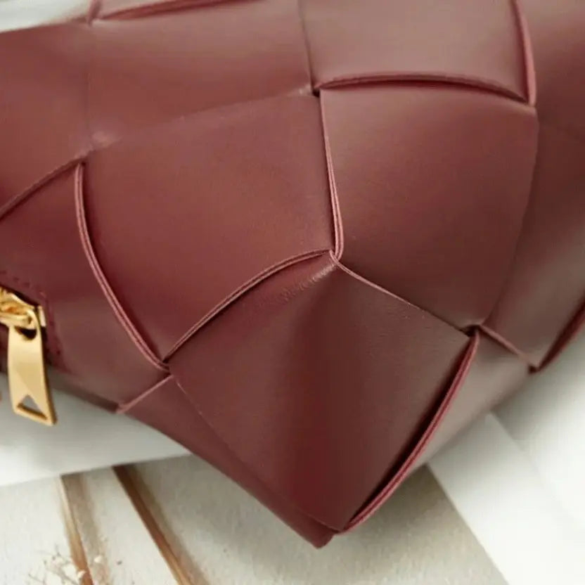 Boutique Quality || Bottega Veneta Mini Cassette Camera Bag Bordeaux