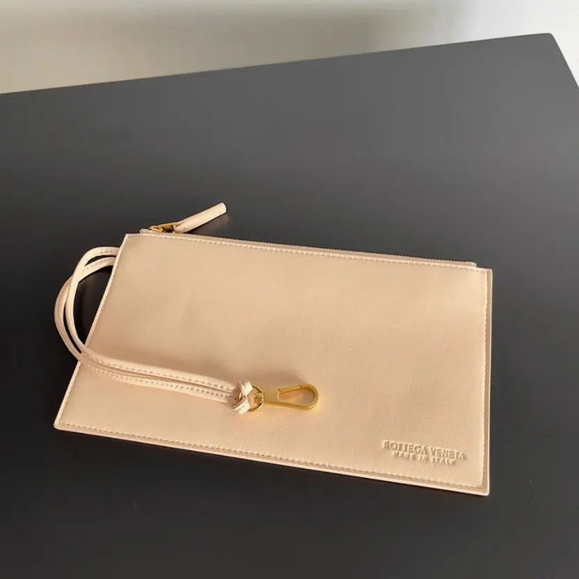 Boutique Quality || Bottega Veneta Cabat Medium Bag In Melon Intrecciato Lambskin