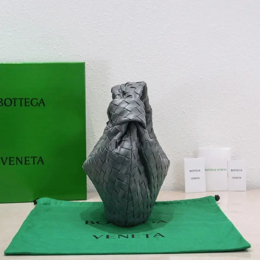 Boutique Quality || Bottega Veneta BV Jodie Teen Bag Thunder