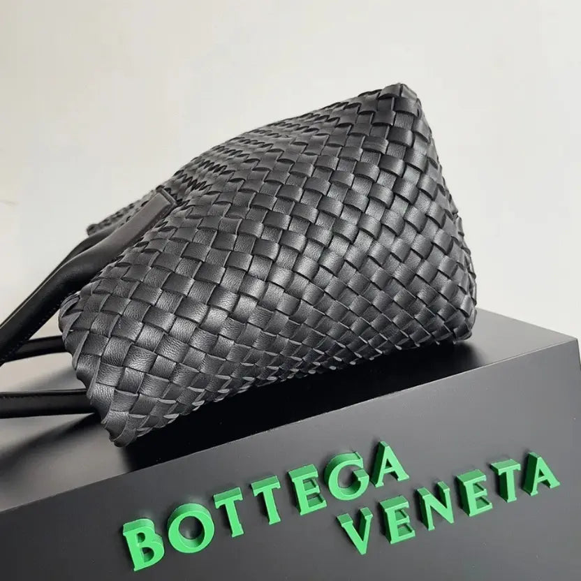 Boutique Quality || Bottega Veneta Cabat Medium Bag In Black Intrecciato Lambskin
