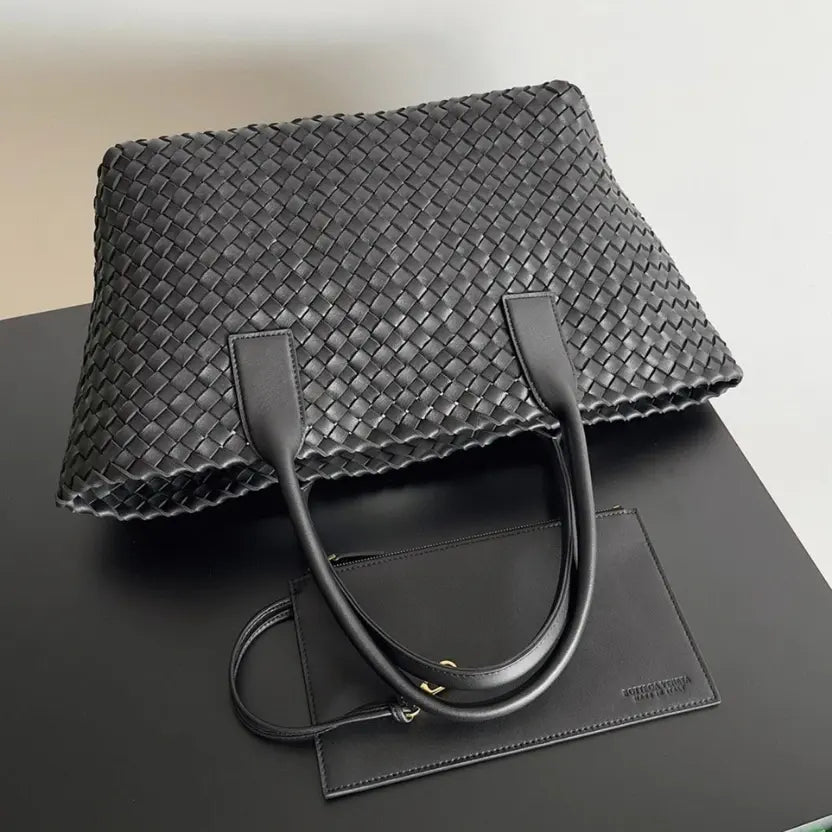 Boutique Quality || Bottega Veneta Cabat Medium Bag In Black Intrecciato Lambskin
