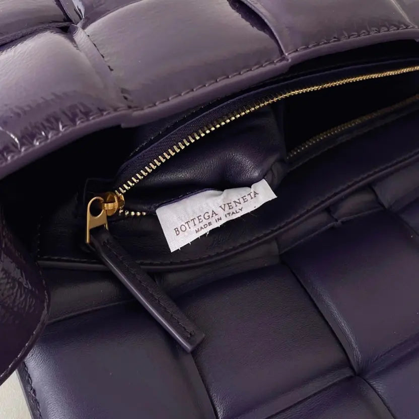 Boutique Quality || Bottega Veneta Padded Cassette Bag In Purple