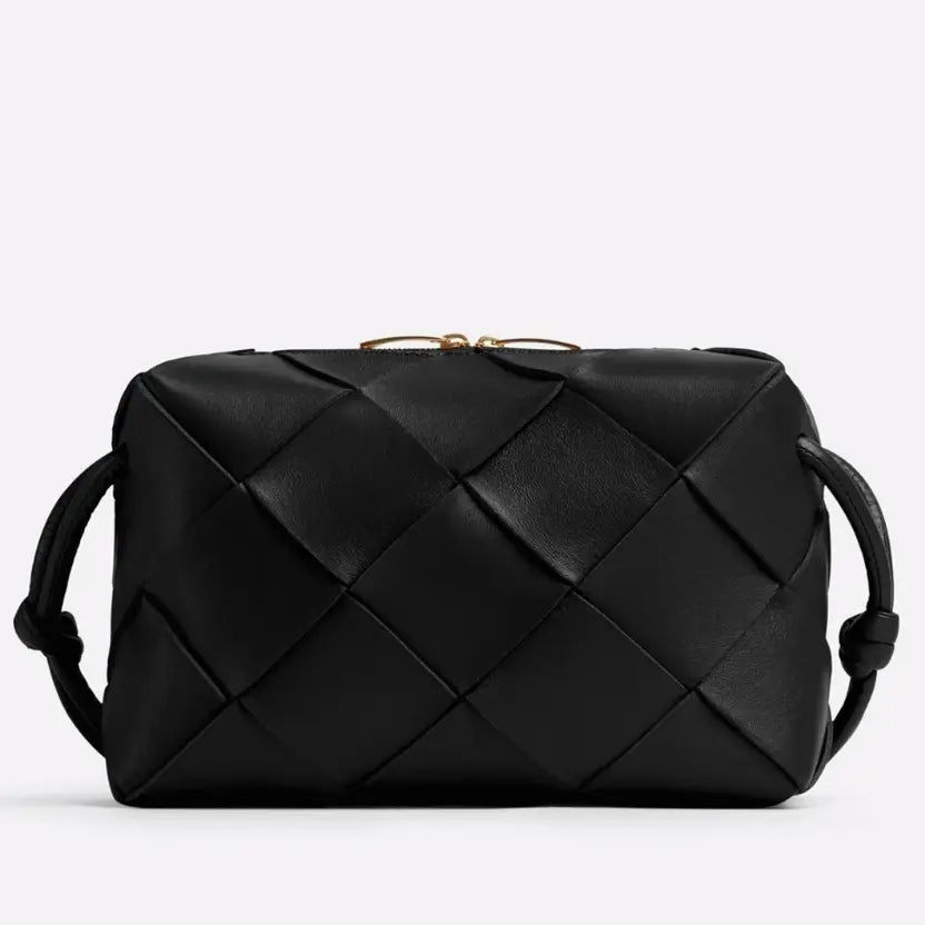 Boutique Quality || Bottega Veneta Small Cassette Camera Bag Black