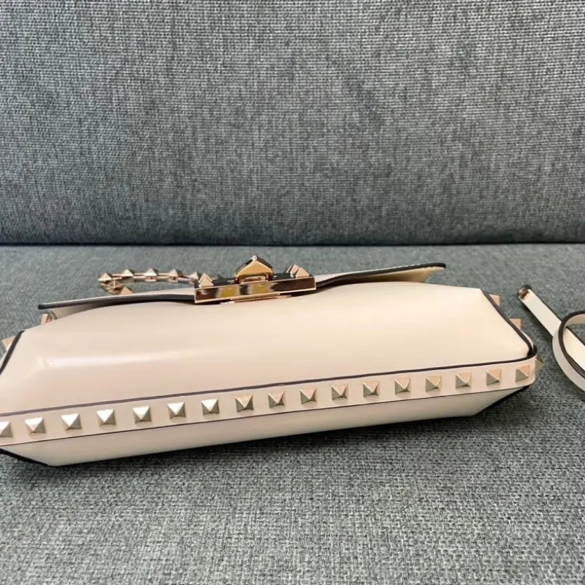 Boutique Level Quality || Valentino Garavani Rockstud Shoulder Bag in White