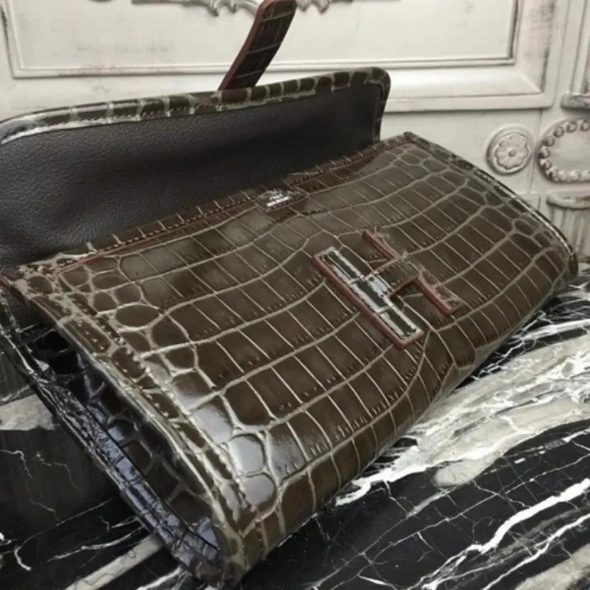 Boutique Quality || Chocolate Hermes Jige Elan 29 Rich Tone Clutch Bag