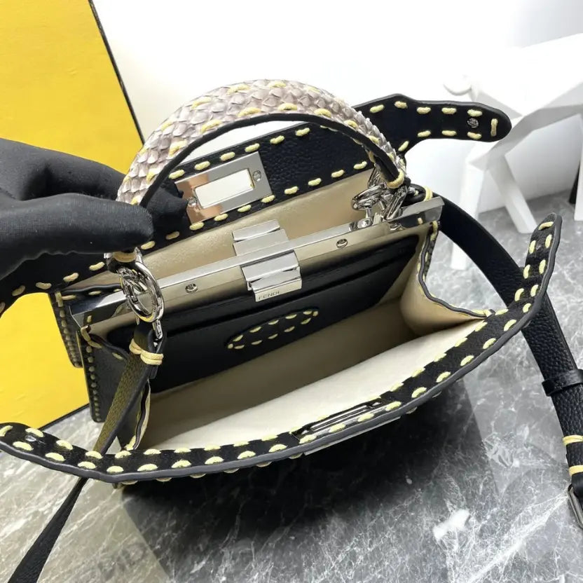 Boutique Quality || Fendi Peekaboo ISeeU Small Handbag