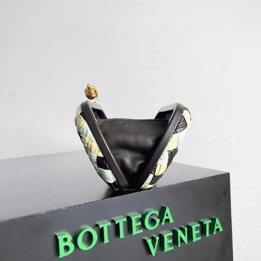 Boutique Quality || Bottega Veneta Knot Minaudiere Clutch Multicolour
