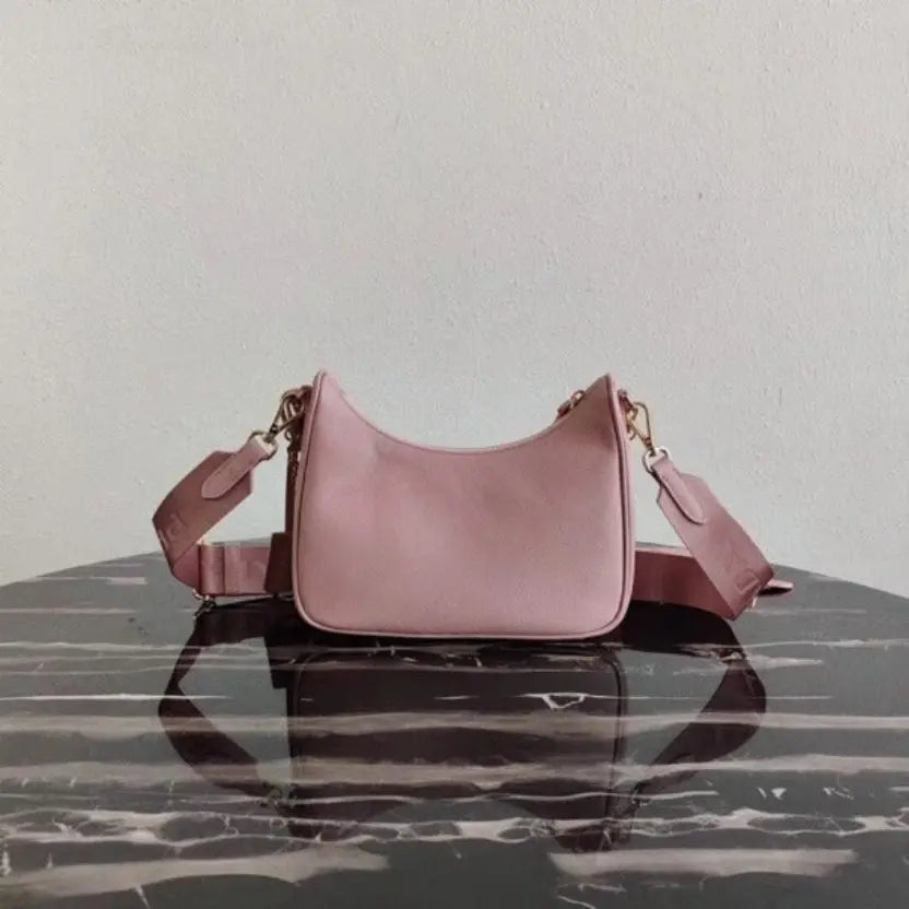Boutique Quality || Prada Re-Edition 2005 Shoulder Bag in Pink