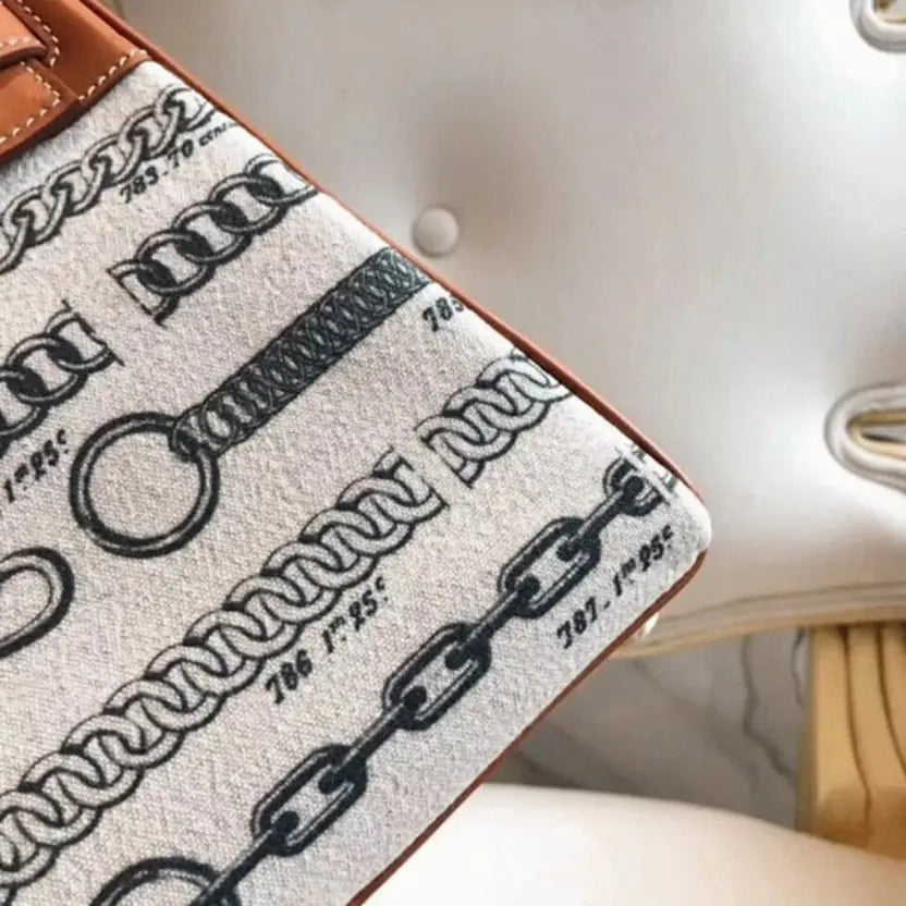 Boutique Quality || De Camp Dechainee Toile Designer Hermes Kelly 28cm Limited Edition