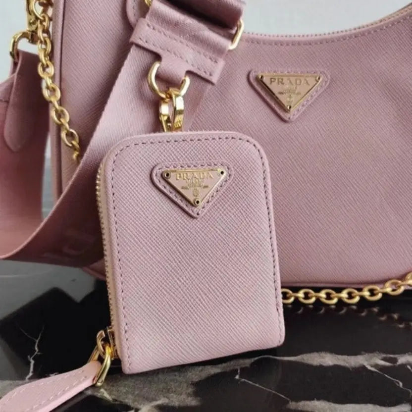 Boutique Quality || Prada Re-Edition 2005 Shoulder Bag in Pink