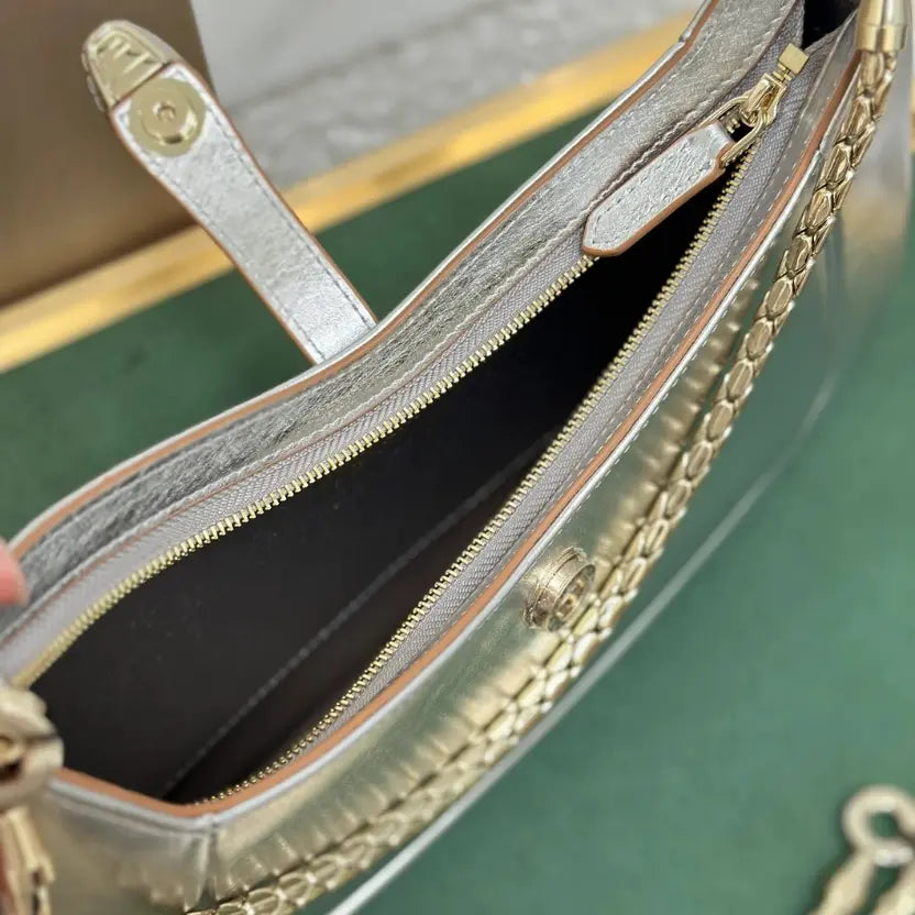 Boutique Level Quality || Bvlgari SERPENTI BAIA series underarm bag in silver